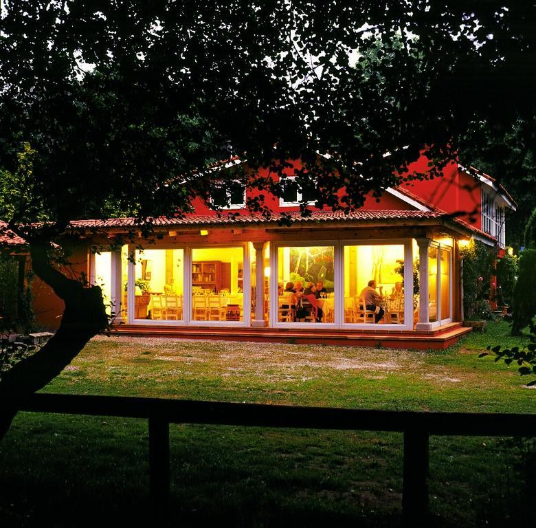 Bungalow Camping Los Manzanos Santa Cruz de Oleiros Kültér fotó